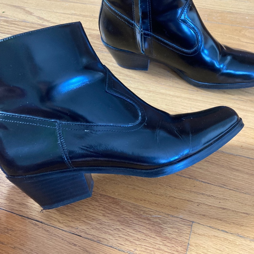 Calvin Klein patent leather western chelsea